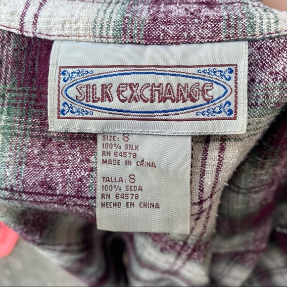 VINTAGE Silk Flannel Short Sleeve Button Up duster - Picture 6 of 6